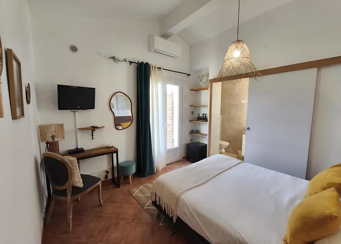 Isula Bella 3* Figari (Corsica)