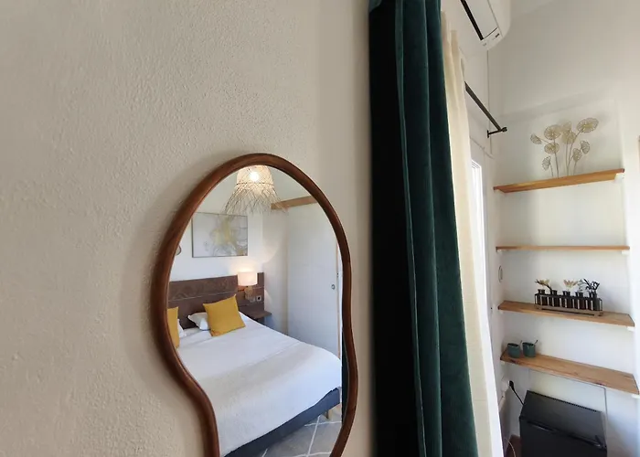 Pensionat Isula Bella 3*